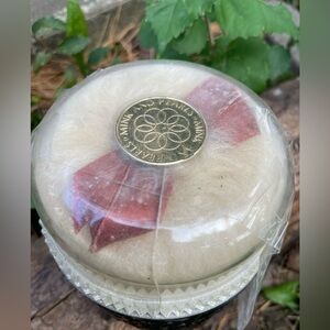 Vintage Jovan mink and pearls perfume dusting powder